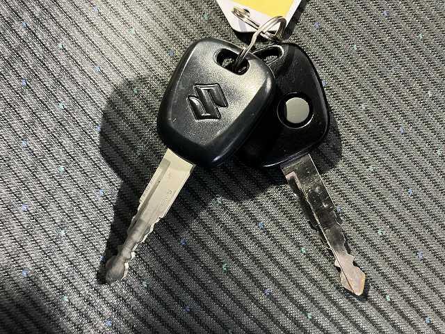 ワゴンR FX 検8年9月 ETC アイドリングストップ キーレス 運転席シートヒーター 純正オーディオ CD オートエアコン ベンチシート(19枚目)