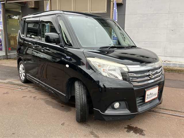 ソリオ ハイブリッドＭＸ　検２年　ナビ　ＥＴＣ　ＴＶ　バックカメラ　スマートキー　アルミホイール　片側電動スライドドア　ウィンカーミラー　５人乗り　オートエアコン（8枚目）