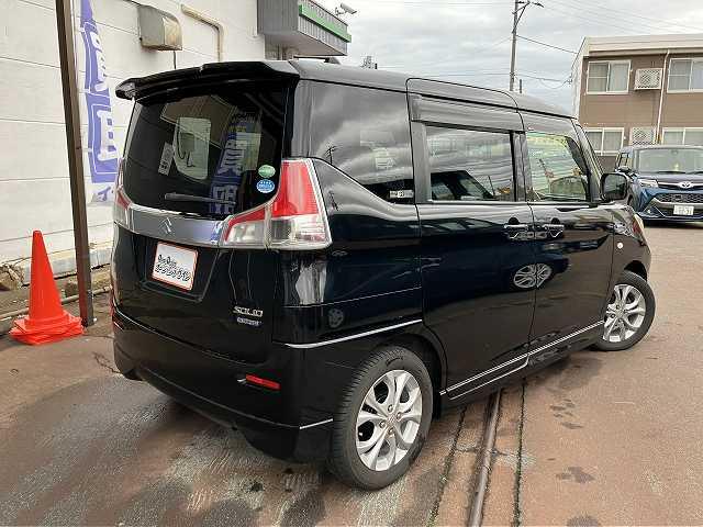 ソリオ ハイブリッドＭＸ　検２年　ナビ　ＥＴＣ　ＴＶ　バックカメラ　スマートキー　アルミホイール　片側電動スライドドア　ウィンカーミラー　５人乗り　オートエアコン（11枚目）