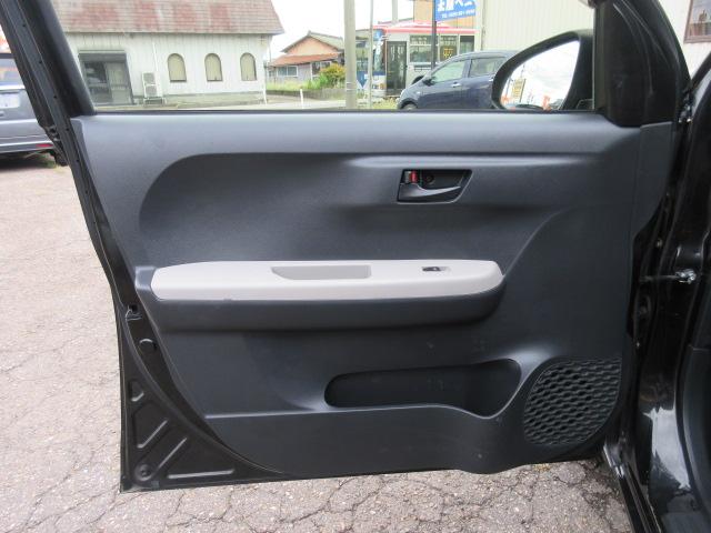 パッソ モーダ　Ｓ　東海仕入れ　禁煙車　スマートアシスト　ＳＤナビ　フルセグＴＶ　バックカメラ　Ｂｌｕｅｔｏｏｔｈ　ビルトインＥＴＣ　ＬＥＤライト　ＦＯＧランプ　ステアリングスイッチ　スマートキー　アイドリングストップ（28枚目）