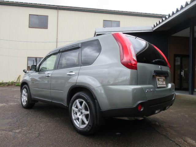 エクストレイル ２０Ｓｔｔ　関東仕入　禁煙車　４ＷＤ切替　記録簿　ＳＤナビ　フルセグＴＶ　Ｂｌｕｅｔｏｏｔｈ　バックカメラ　ＥＴＣ　ドライブレコーダー　　キセノンライト　ＦＯＧランプ　１７ＡＷ　カプロンシート　横滑り防止（7枚目）