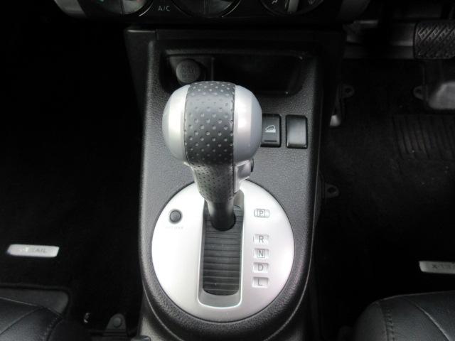 エクストレイル ２０Ｓｔｔ　関東仕入　禁煙車　４ＷＤ切替　記録簿　ＳＤナビ　フルセグＴＶ　Ｂｌｕｅｔｏｏｔｈ　バックカメラ　ＥＴＣ　ドライブレコーダー　　キセノンライト　ＦＯＧランプ　１７ＡＷ　カプロンシート　横滑り防止（16枚目）