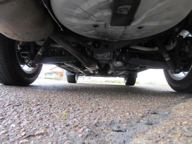 エクストレイル ２０Ｓｔｔ　関東仕入　禁煙車　４ＷＤ切替　記録簿　ＳＤナビ　フルセグＴＶ　Ｂｌｕｅｔｏｏｔｈ　バックカメラ　ＥＴＣ　ドライブレコーダー　　キセノンライト　ＦＯＧランプ　１７ＡＷ　カプロンシート　横滑り防止（38枚目）