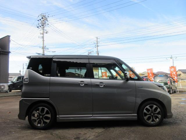 ソリオバンディット ハイブリッドＭＶ　パワースライド　フリップダウン　ＳＤナビ　フルセグＴＶ　Ｂｌｕｅｔｏｏｔｈ　Ｂカメラ　ＥＴＣ　前後ドラレコ　禁煙車　シートカバー　シートヒーター　ＨＩＤライト　ＦＯＧランプ　車線逸脱警報　横滑り防止（4枚目）