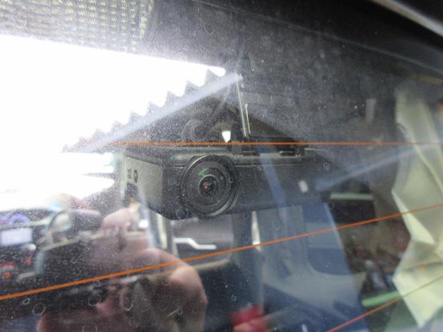 ソリオバンディット ハイブリッドＭＶ　パワースライド　フリップダウン　ＳＤナビ　フルセグＴＶ　Ｂｌｕｅｔｏｏｔｈ　Ｂカメラ　ＥＴＣ　前後ドラレコ　禁煙車　シートカバー　シートヒーター　ＨＩＤライト　ＦＯＧランプ　車線逸脱警報　横滑り防止（16枚目）