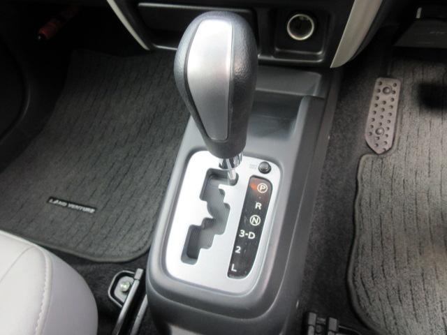 ジムニー ランドベンチャー　関東仕入　禁煙車　７型後期モデル　ターボ　　メモリーナビ　フルセグＴＶ　ＥＴＣ　ドライブレコーダー　ルーフレール　シートヒーター　専用シート　記録簿（24枚目）