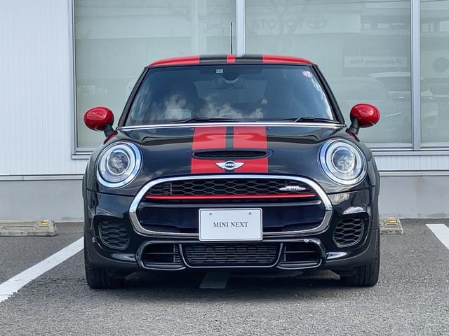 ＭＩＮＩ ジョンクーパーワークス　ペッパーパッケージ　ヘッドアップディスプレイ　１７インチＡＷ　弊社新車販売下取ワンオーナー車両　１年間走行距離無制限保証（8枚目）