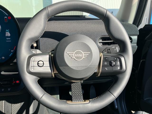 MINI クーパーS クラシック・トリム 18インチ・スライド・スポークAW ブラック・ルーフ&ミラーカバー 弊社販売下取り車両 2年間走行距離無制限保証(10枚目)