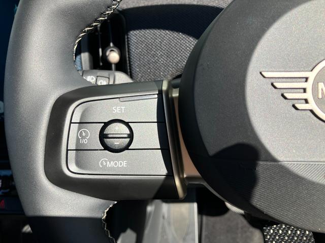 MINI クーパーS クラシック・トリム 18インチ・スライド・スポークAW ブラック・ルーフ&ミラーカバー 弊社販売下取り車両 2年間走行距離無制限保証(12枚目)