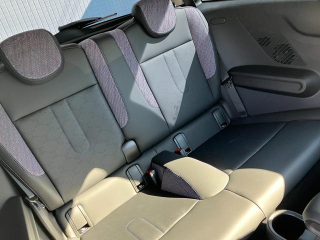 MINI クーパーS クラシック・トリム 18インチ・スライド・スポークAW ブラック・ルーフ&ミラーカバー 弊社販売下取り車両 2年間走行距離無制限保証(33枚目)