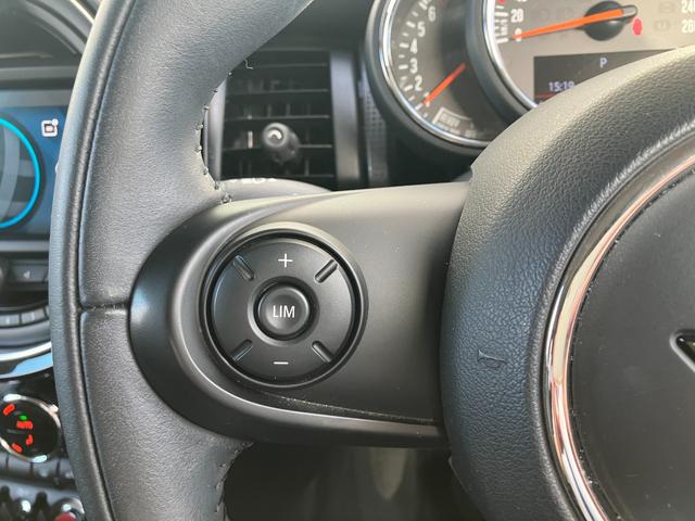 ＭＩＮＩ クーパー　ペッパーパッケージ　クロームライン・エクステリア　カメラ＆パーキングアシストパッケージ　ＬＥＤヘッドライト　弊社販売下取りワンオーナー車両　２年間走行距離無制限保証（12枚目）