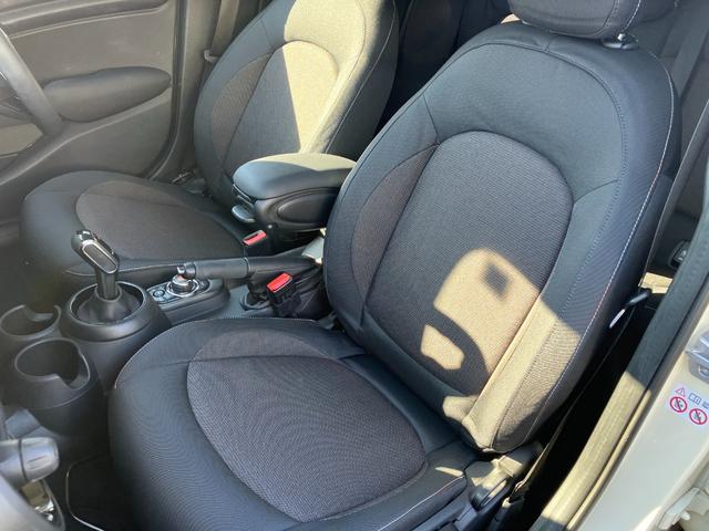 ＭＩＮＩ クーパー　ペッパーパッケージ　クロームライン・エクステリア　カメラ＆パーキングアシストパッケージ　ＬＥＤヘッドライト　弊社販売下取りワンオーナー車両　２年間走行距離無制限保証（31枚目）