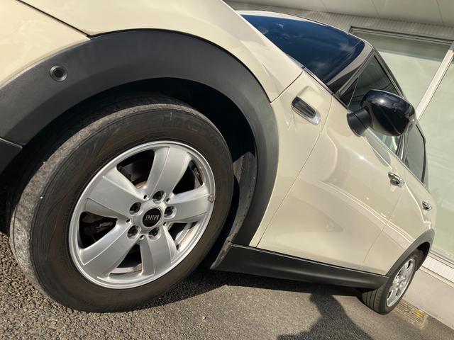 ＭＩＮＩ クーパー　ペッパーパッケージ　クロームライン・エクステリア　カメラ＆パーキングアシストパッケージ　ＬＥＤヘッドライト　弊社販売下取りワンオーナー車両　２年間走行距離無制限保証（36枚目）