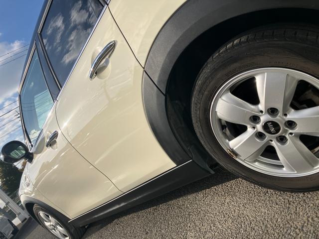 ＭＩＮＩ クーパー　ペッパーパッケージ　クロームライン・エクステリア　カメラ＆パーキングアシストパッケージ　ＬＥＤヘッドライト　弊社販売下取りワンオーナー車両　２年間走行距離無制限保証（40枚目）