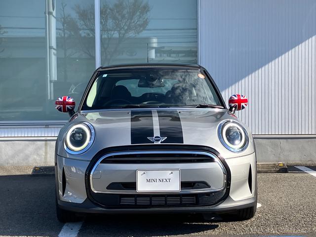 MINI クーパー プレミアムプラスパッケージクラシックトリム フロントシートヒーター アップルカープレイ(HDDナビ非装備) アクティブクルーズコントロール非装備 弊社下取り車両 2年間走行距離無制限保証(8枚目)