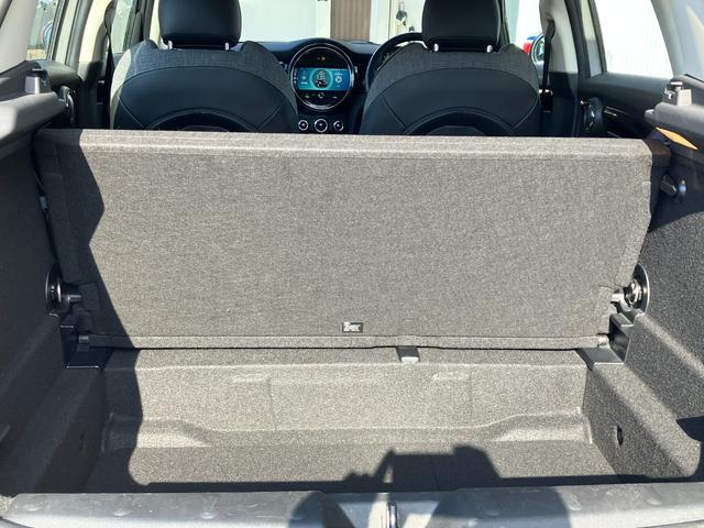 MINI クーパー プレミアムプラスパッケージクラシックトリム フロントシートヒーター アップルカープレイ(HDDナビ非装備) アクティブクルーズコントロール非装備 弊社下取り車両 2年間走行距離無制限保証(36枚目)