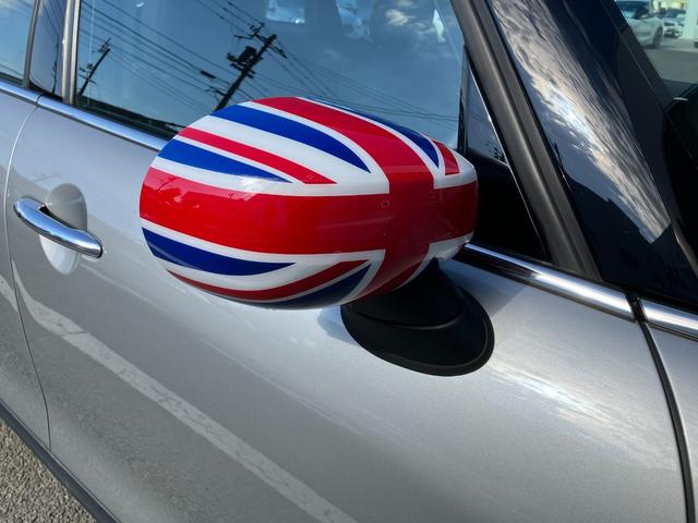 MINI クーパー プレミアムプラスパッケージクラシックトリム フロントシートヒーター アップルカープレイ(HDDナビ非装備) アクティブクルーズコントロール非装備 弊社下取り車両 2年間走行距離無制限保証(40枚目)