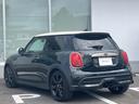 MINI クーパーS レゾリュート・エディション フロントシートヒーター HDDナビ非装備 アップルカープレイ ACC非装備 弊社販売下取りワンオーナー車両 2年間走行距離無制限保証 中古車画像_3