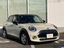 ＭＩＮＩ クーパー　ペッパーパッケージ　クロームライン・エクステリア　カメラ＆パーキングアシストパッケージ　ＬＥＤヘッドライト　弊社販売下取りワンオーナー車両　２年間走行距離無制限保証（7枚目）