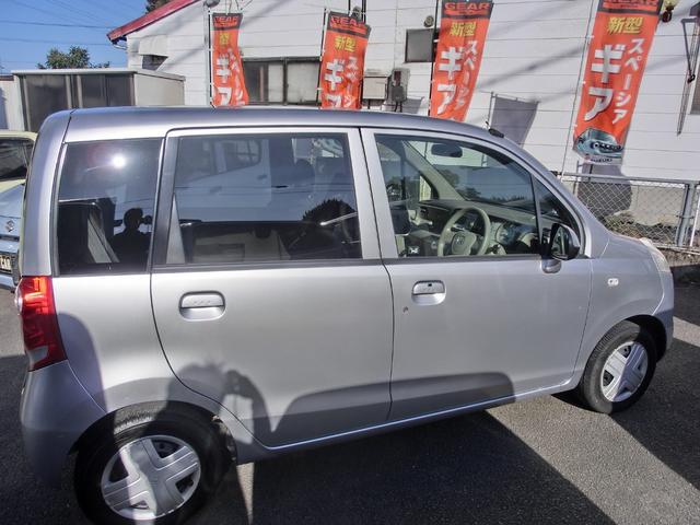 ライフ パステル　パステル　バックカメラ付きオーディオ　運転席ハイトアジャスター　チルドステアリング　スマートパーキングアシストシステム付き　ＧＯＯ鑑定済車　リアゲート凹み有（8枚目）