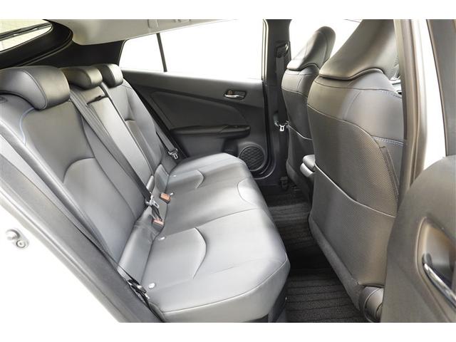 プリウス Aツーリングセレクション フルセグ メモリーナビ DVD再生 バックカメラ 衝突被害軽減システム ETC ドラレコ LEDヘッドランプ ワンオーナー フルエアロ 記録簿(9枚目)