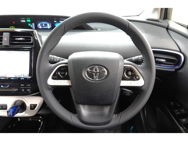 プリウス Aツーリングセレクション フルセグ メモリーナビ DVD再生 バックカメラ 衝突被害軽減システム ETC ドラレコ LEDヘッドランプ ワンオーナー フルエアロ 記録簿(17枚目)