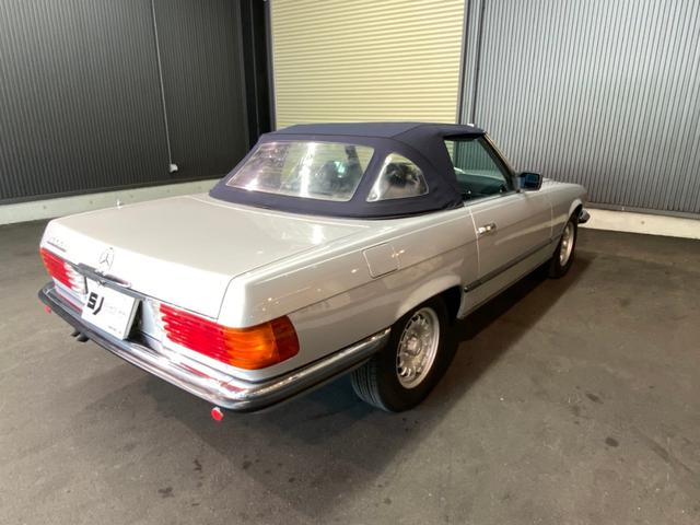 ベンツ１０７－３８０SL-部品取り車両各種部品ーバンパー販売