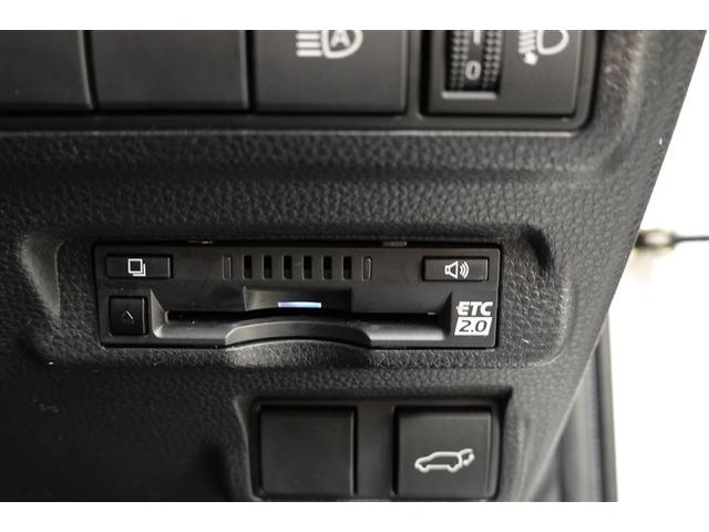 カローラクロス ハイブリッド　Ｓ　４ＷＤ　メモリーナビ　バックカメラ　衝突被害軽減システム　ＥＴＣ　ドラレコ　ＬＥＤヘッドランプ　ワンオーナー　記録簿（20枚目）