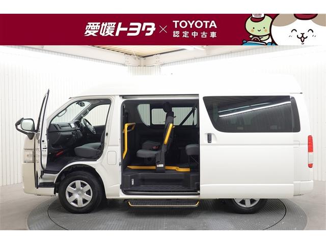 ハイエースバン DXウェルFタイプマドナシ 福祉車両 ワンセグ メモリーナビ バックカメラ 電動スライドドア 乗車定員10人 3列シート(3枚目)