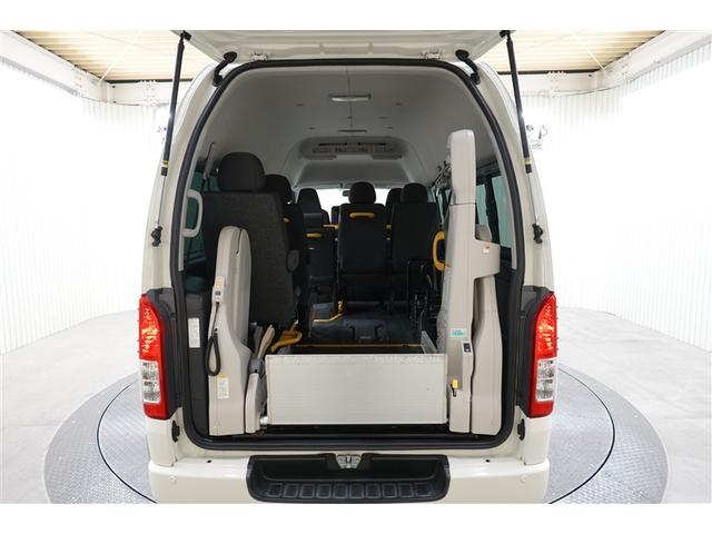 ハイエースバン DXウェルFタイプマドナシ 福祉車両 ワンセグ メモリーナビ バックカメラ 電動スライドドア 乗車定員10人 3列シート(25枚目)