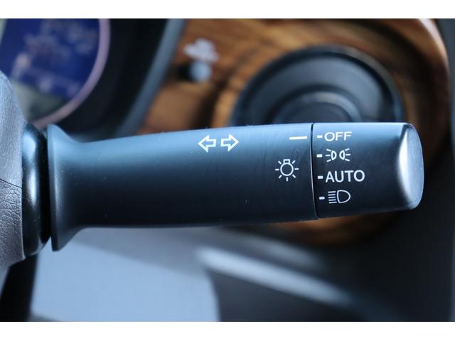 Ｎ－ＯＮＥ セレクト　シティブレーキアクティブシステム・Ｇａｔｈｅｒｓ　メモリーナビ／フルセグＴＶ・バックカメラ・ハーフレザーシート・オートエアコン・オートライト・アイドリングストップ・シートヒーター・ＨＩＤヘッドライト（11枚目）