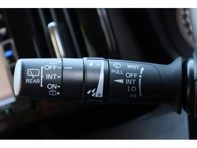 Ｎ－ＯＮＥ セレクト　シティブレーキアクティブシステム・Ｇａｔｈｅｒｓ　メモリーナビ／フルセグＴＶ・バックカメラ・ハーフレザーシート・オートエアコン・オートライト・アイドリングストップ・シートヒーター・ＨＩＤヘッドライト（12枚目）