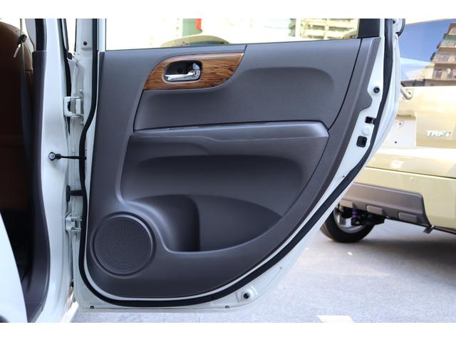 Ｎ－ＯＮＥ セレクト　シティブレーキアクティブシステム・Ｇａｔｈｅｒｓ　メモリーナビ／フルセグＴＶ・バックカメラ・ハーフレザーシート・オートエアコン・オートライト・アイドリングストップ・シートヒーター・ＨＩＤヘッドライト（32枚目）