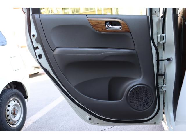 Ｎ－ＯＮＥ セレクト　シティブレーキアクティブシステム・Ｇａｔｈｅｒｓ　メモリーナビ／フルセグＴＶ・バックカメラ・ハーフレザーシート・オートエアコン・オートライト・アイドリングストップ・シートヒーター・ＨＩＤヘッドライト（36枚目）