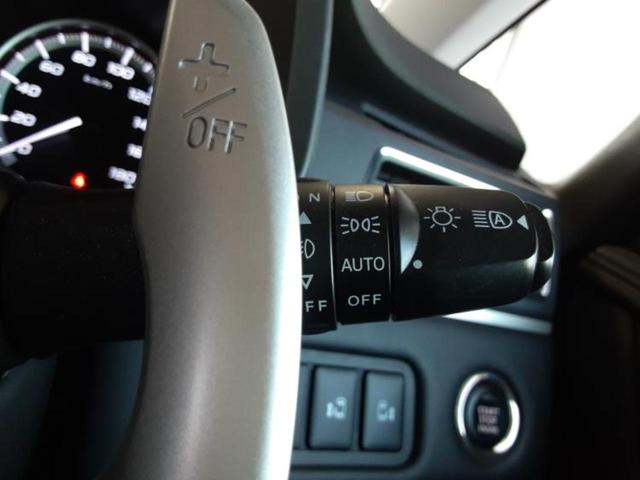 デリカＤ：５ ４ＷＤ　Ｐ　純正　１０インチ　ＳＤナビ／衝突安全装置／両側電動スライドドア／シートヒーター　前席／車線逸脱防止支援システム／電動バックドア／ドライブレコーダー　純正／ヘッドランプ　ＬＥＤ　衝突被害軽減システム（26枚目）