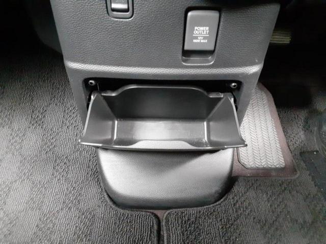 N-BOXカスタム G・Lターボホンダセンシング 新品タイヤ/保証書/ディスプレイオーディオ/ホンダセンシング/両側電動スライドドア/シートヒーター 前席/車線逸脱防止支援システム/シート ハーフレザー/ヘッドランプ LED/ETC ターボ 禁煙車(24枚目)