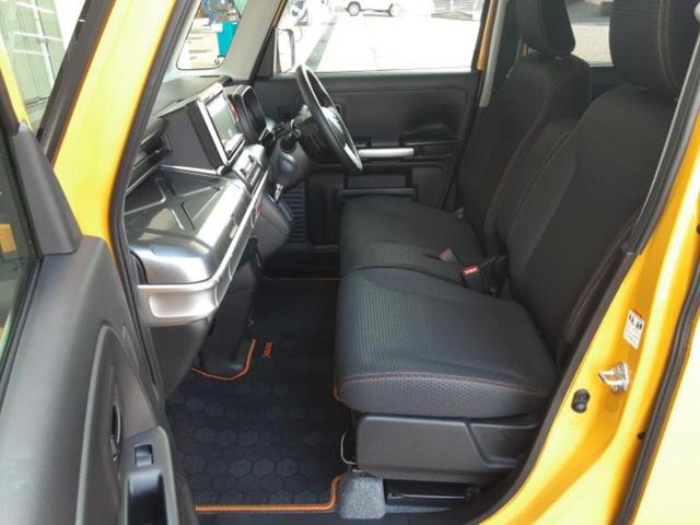 スペーシアギア ハイブリッドＸＺターボ　新品タイヤ／保証書／社外　８インチ　ＳＤナビ／衝突安全装置／両側電動スライドドア／シートヒーター　前席／車線逸脱防止支援システム／ドライブレコーダー　純正／ヘッドランプ　ＬＥＤ／ＵＳＢジャック　ＥＴＣ（6枚目）