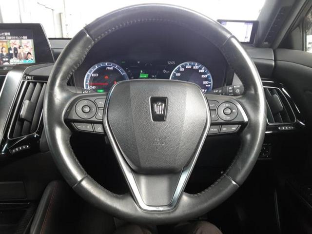 クラウンハイブリッド RSリミテッド サンルーフ/保証書/純正 SDナビ/トヨタセーフティセンス/シートヒーター/パノラミックビューモニター/車線逸脱防止支援システム/シート 合皮/パーキングアシスト 自動操舵 衝突被害軽減システム(18枚目)