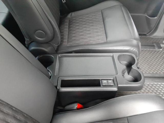 ＷＥＣＡＲＳの展示場では実際に見て、触ってお車をお選びいただけます！知識の豊富な営業スタッフが様々なカーライフをご提案いたします！