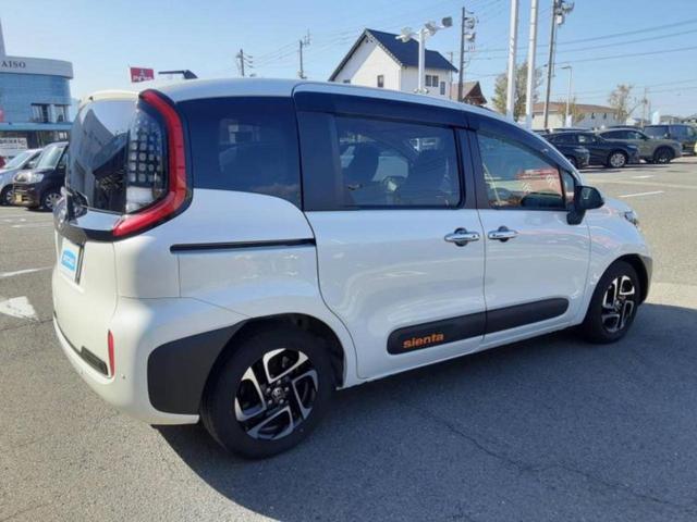 シエンタ Ｚ　新品タイヤ／保証書／ディスプレイオーディオ＋ナビ１０インチ／トヨタセーフティセンス／両側電動スライドドア／パノラミックビューモニター／車線逸脱防止支援システム／ヘッドランプ　ＬＥＤ　全周囲カメラ（3枚目）