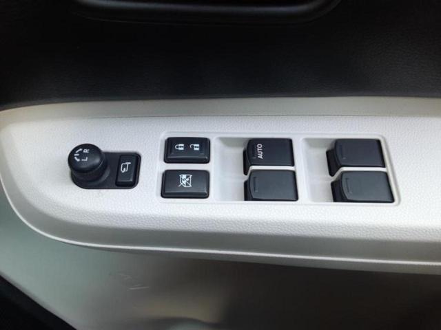 ＷＥＣＡＲＳでは各商談席に大型モニターをご用意しております！見やすい大画面でゆったりと全国の在庫をご覧いただけます！是非ご来店お待ちしております！