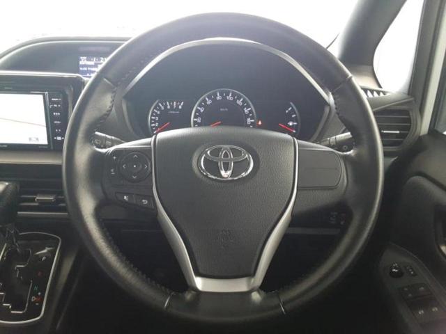 ヴォクシー ＺＳキラメキ　新品タイヤ／保証書／社外　ＳＤナビ／衝突安全装置／両側電動スライドドア／車線逸脱防止支援システム／ドライブレコーダー　社外／ヘッドランプ　ＬＥＤ／Ｂｌｕｅｔｏｏｔｈ接続／ＥＴＣ／ＥＢＤ付ＡＢＳ（16枚目）