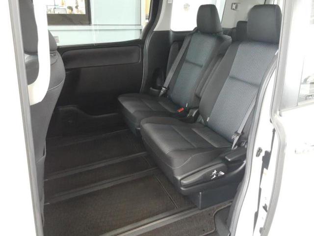 ヴォクシー ＺＳキラメキ　新品タイヤ／保証書／社外　ＳＤナビ／衝突安全装置／両側電動スライドドア／車線逸脱防止支援システム／ドライブレコーダー　社外／ヘッドランプ　ＬＥＤ／Ｂｌｕｅｔｏｏｔｈ接続／ＥＴＣ／ＥＢＤ付ＡＢＳ（38枚目）