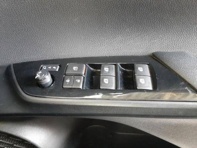 プリウス Sセーフティプラス 新品タイヤ/サンルーフ/純正エアロ/保証書/社外 SDナビ/衝突安全装置/車線逸脱防止支援システム/ヘッドランプ LED/Bluetooth接続/ETC/EBD付ABS/横滑り防止装置 フルエアロ(26枚目)