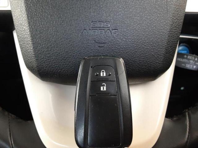 プリウス Sセーフティプラス 新品タイヤ/サンルーフ/純正エアロ/保証書/社外 SDナビ/衝突安全装置/車線逸脱防止支援システム/ヘッドランプ LED/Bluetooth接続/ETC/EBD付ABS/横滑り防止装置 フルエアロ(27枚目)