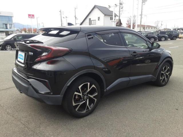 Ｃ－ＨＲ Ｇ　新品タイヤ／保証書／純正　９インチ　ＳＤナビ／衝突安全装置／シートヒーター　前席／車線逸脱防止支援システム／シート　ハーフレザー／ヘッドランプ　ＬＥＤ／Ｂｌｕｅｔｏｏｔｈ接続／ＥＴＣ　バックカメラ（3枚目）