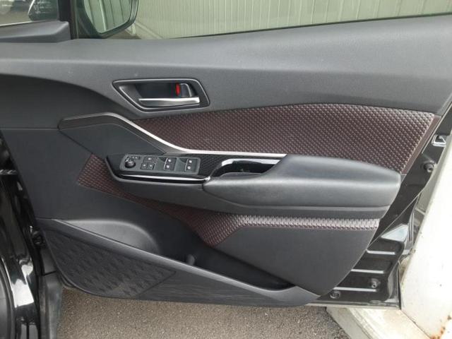 Ｃ－ＨＲ Ｇ　新品タイヤ／保証書／純正　９インチ　ＳＤナビ／衝突安全装置／シートヒーター　前席／車線逸脱防止支援システム／シート　ハーフレザー／ヘッドランプ　ＬＥＤ／Ｂｌｕｅｔｏｏｔｈ接続／ＥＴＣ　バックカメラ（22枚目）