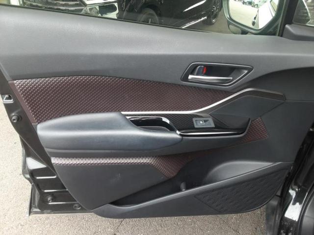 Ｃ－ＨＲ Ｇ　新品タイヤ／保証書／純正　９インチ　ＳＤナビ／衝突安全装置／シートヒーター　前席／車線逸脱防止支援システム／シート　ハーフレザー／ヘッドランプ　ＬＥＤ／Ｂｌｕｅｔｏｏｔｈ接続／ＥＴＣ　バックカメラ（24枚目）