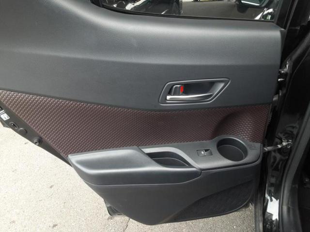 Ｃ－ＨＲ Ｇ　新品タイヤ／保証書／純正　９インチ　ＳＤナビ／衝突安全装置／シートヒーター　前席／車線逸脱防止支援システム／シート　ハーフレザー／ヘッドランプ　ＬＥＤ／Ｂｌｕｅｔｏｏｔｈ接続／ＥＴＣ　バックカメラ（25枚目）