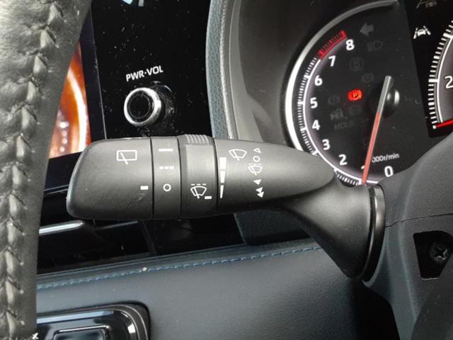 ヴォクシー S-Z ディスプレイオーディオ+ナビ10インチ/フリップダウンモニター 純正 12.8インチ/デジタルインナーミラー/トヨタセーフティセンス/両側電動スライドドア/シートヒーター 前席 衝突被害軽減システム(27枚目)